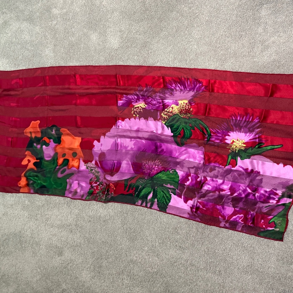 “CAMPO de’ FIORE” Scarf 60” Vibrant Floral Scarf w Red & Purple Accents